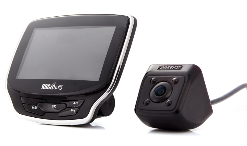 Camera hành trình X520 2 mắt